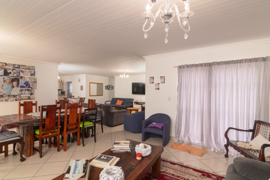 3 Bedroom Property for Sale in Laaiplek Western Cape
